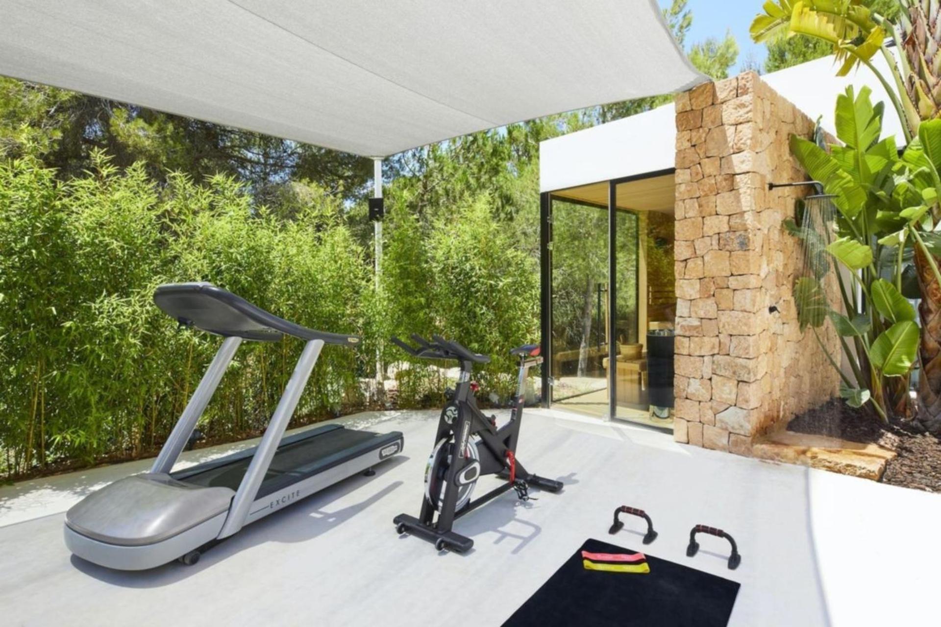 Villa Cap Martinet Modern Top *