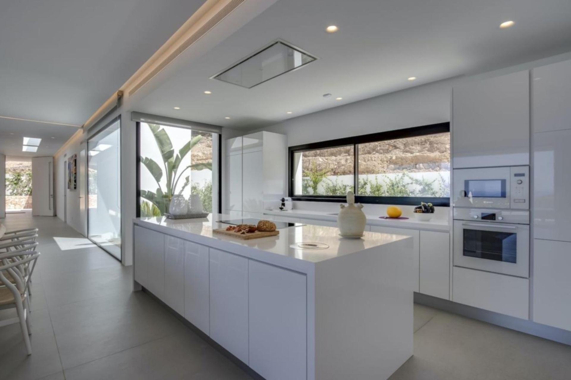 Villa Cap Martinet Modern Top *